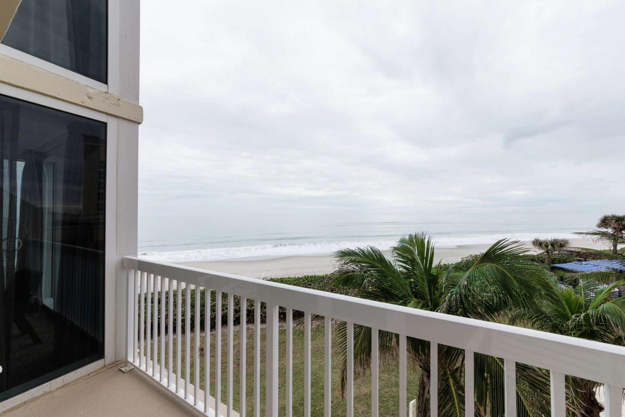 Hilton Melbourne Beach Oceanfront Esterno foto
